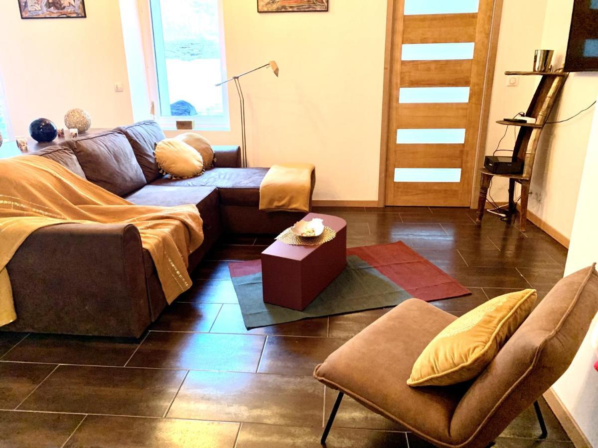 Appartement Atypique Cosy Entre Terre & Mer Marseille Bagian luar foto